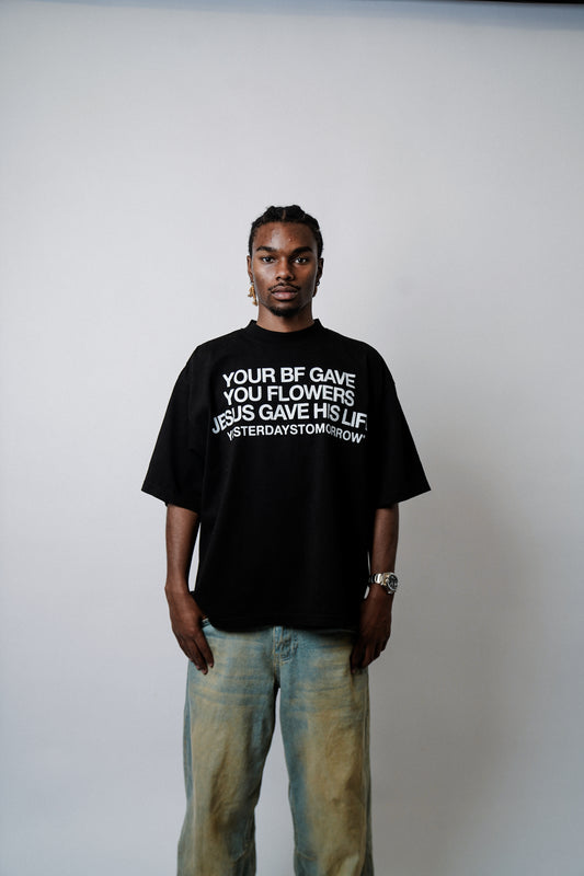 "BOYFRIEND" TEE